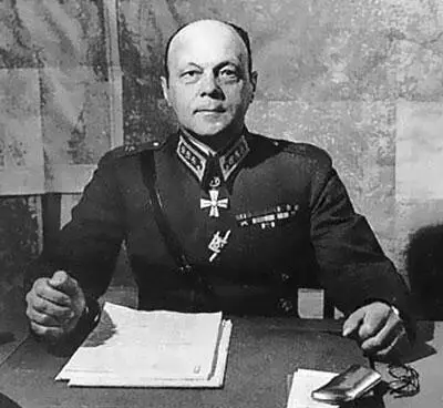 Аксель Эрих Хейнрихс После начала войны с СССР 2961941 поставлен во главе - фото 71