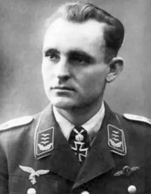Карл Генрих Швейкхардт ЗГК 1211942 оберлейтенант авиации командир 8й - фото 162