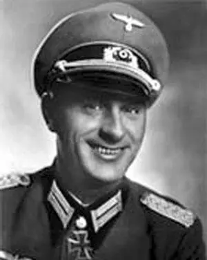 Генрих Шюлер ЗГК 2821942 оберлейтенант резерва командир 6й роты 525го - фото 214