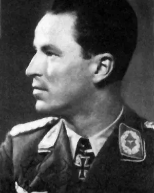 Пауль Вернер Хоццель РК 851940 капитан авиации командир 1й группы 1й - фото 221