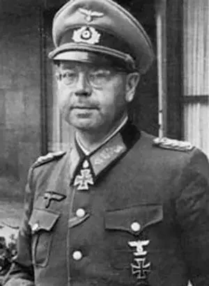 Эрих Бранденбергер РК 1571941 генералмайор командир 8й танковой дивизии - фото 283