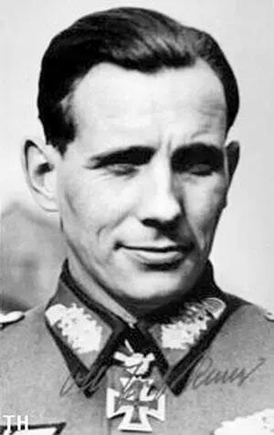 Отто Эрнст Ремер После войны жил в ФРГ где в 1949 стал одним из основателей - фото 284