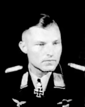 Хорст Каубиш ЗГК 1071942 оберлейтенант авиации командир 9й эскадрильи - фото 428