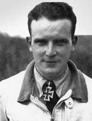 Хендрик Шталь ЗГК 2121941 лейтенант авиации командир самолета 8й - фото 429
