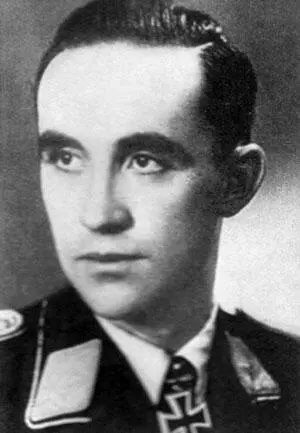 Вилли Кинч ЗГК 1681943 лейтенант авиации командир 6й эскадрильи 27й - фото 444