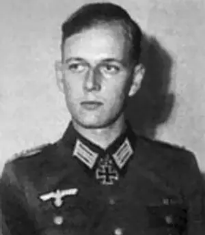 Герхард Симонс РК 2921944 оберлейтенант резерва командир взвода связи - фото 460