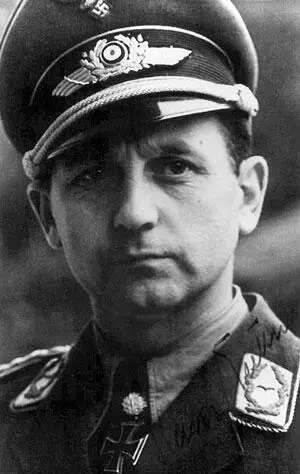 Генрих Треттнер РК 2451940 майор 1й офицер Генштаба штаба 7й авиационной - фото 493