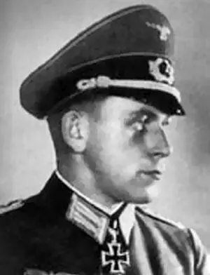 Рудольф Хэн ЗГК 691942 капитан командир 1й роты 103го танкового - фото 497