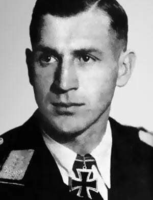 Гейнц Мейер ЗГК 2161943 оберлейтенант командир 8й роты 4го парашютного - фото 550