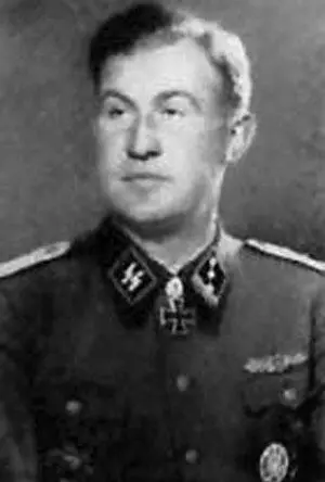 Генрих Шмельцер ЗГК 27101942 гауптшарфюрер СС командир взвода 3й роты - фото 642