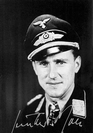 Гюнтер Ралл Весной 1941 переведен на советскогерманский фронт действовал на - фото 773