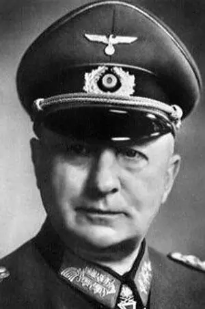 Йозеф Гарпе После демобилизации армии оставлен в рейхсвере С 2121919 офицер - фото 775