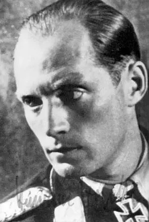 Герман Хогебак В апр 1942 группа Х переброшена в Крым где приняла участие в - фото 851