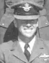 Flying Officer Rex Taylor Flight Lieutenant Mac Geeringh The Queen - фото 39