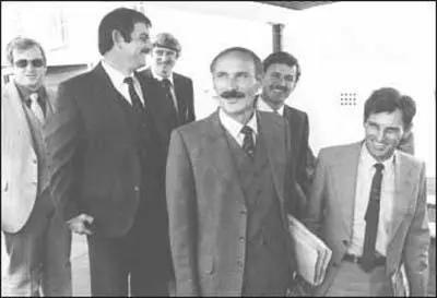 From left to right Air Lieutenant Barry Lloyd Wing Commander John Cox Air - фото 812