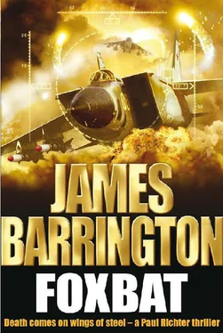 James Barrington Foxbat обложка книги