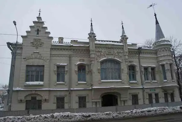 Дом Шамиля Строение в мусульманском районе удивляет элементами - фото 87