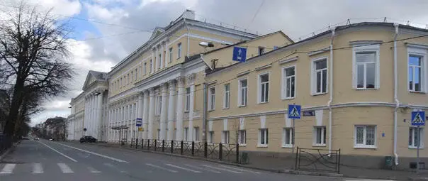 Здание Первой мужской гимназии Сегодня корпус 1 Казанского технического - фото 94