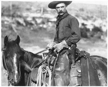 Inseparable companions from hardworking ranchers above to outlaws below - фото 29