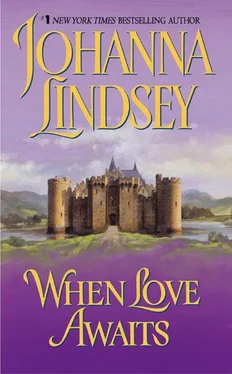 Johanna Lindsey When Love Awaits обложка книги