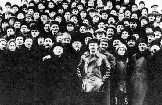 Они еще вместе Но уже скоро разделятся на обвиняемых и обвинителей Н И - фото 45