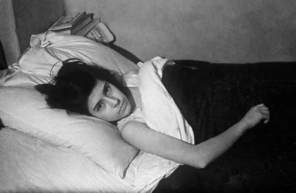 Последняя ночь на старой квартире Эллочка Анночка Ниночка - фото 74