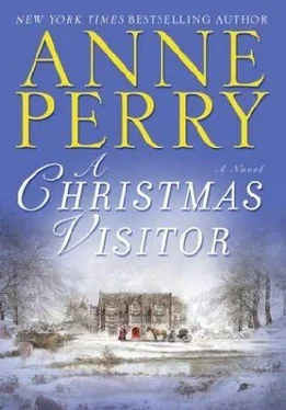 Anne Perry A Christmas Visitor обложка книги