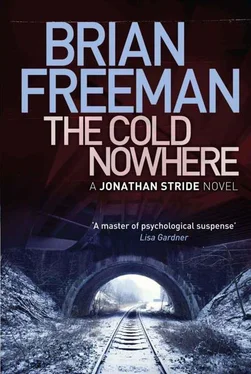 Brian Freeman The Cold Nowhere обложка книги