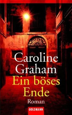 Caroline Graham Ein Böses Ende обложка книги