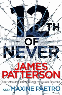 James Patterson 12th of Never обложка книги