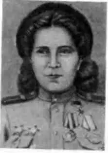 Герой Советского Союза Л С Кравец 1945 г Н Н Баранник с группой - фото 27
