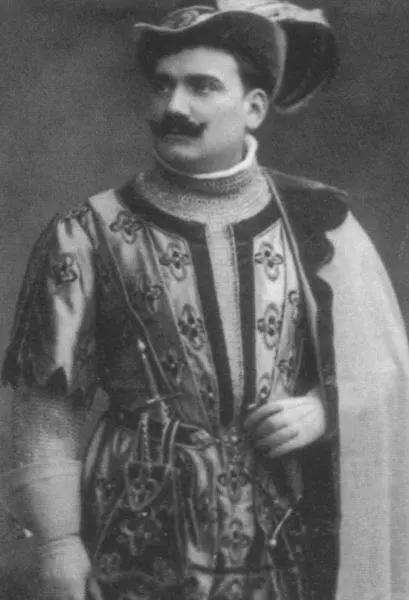 В роли Манрико в опере Дж Верди Трубадур В роли Самсона в опере К - фото 16