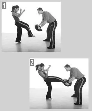 Training TipsThe comment about pivoting slightly with your base foot is very - фото 134