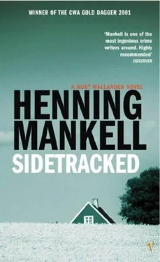 Henning Mankell Sidetracked обложка книги
