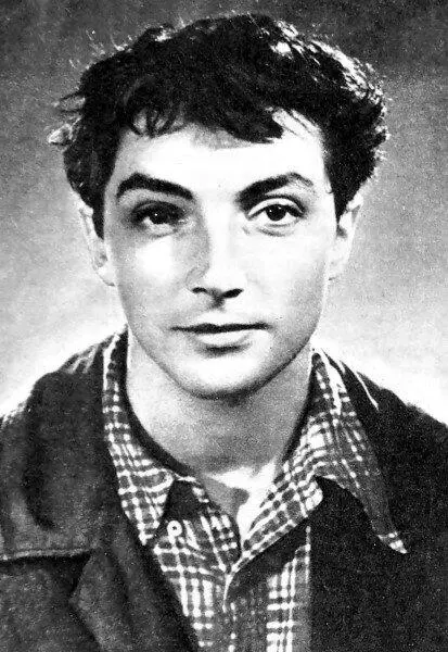 Паша Самоцветов Кресло 16 Д Угрюмова 1958 Я уже упоминал о том что Б - фото 9