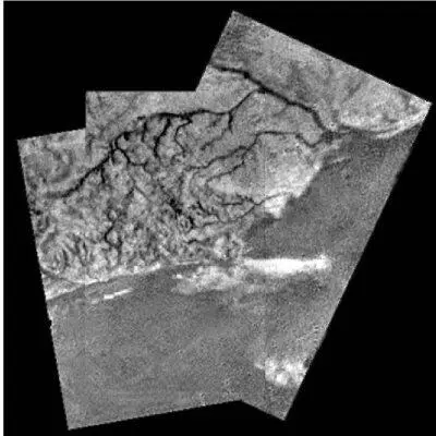 Рис 814 Мозаика из фотографий поверхности Титана полученных Гюйгенсом при - фото 209