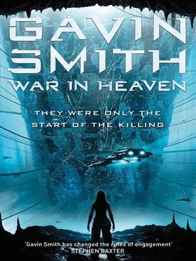 Gavin Smith War in Heaven обложка книги