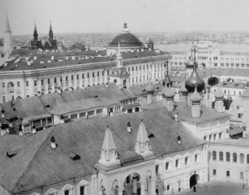 14 Чудов монастырь в Кремле 15 Московский Кремль в конце XVII века - фото 14