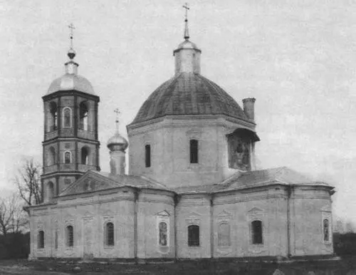 Церковь в Троицком место захоронения Дашковой Памятный обелиск в Троицком - фото 58