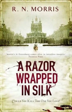 R. Morris A Razor Wrapped in Silk обложка книги