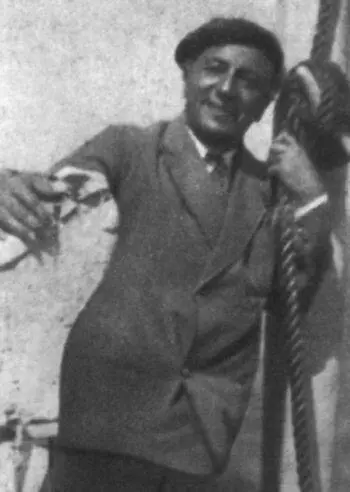 А Я Таиров на палубе парохода Груа Хмельницкий Евгеньев Таиров Фенин - фото 41