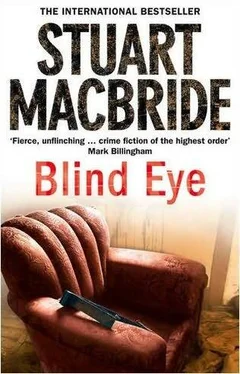 Stuart Macbride Blind Eye обложка книги