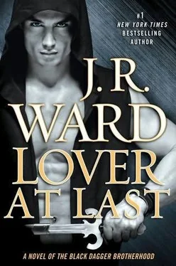 J.R. Ward Lover At Last обложка книги