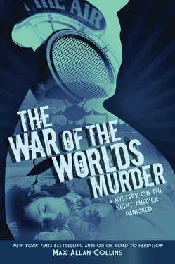 Max Collins The War of the Worlds Murder обложка книги