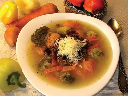 Мясной бульон с брокколи сладким перцем луком и абрикосами Ноухау - фото 3
