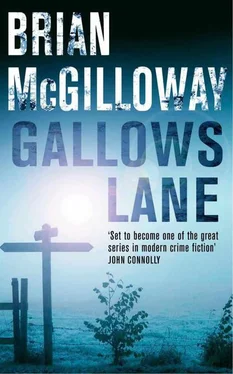 Brian McGilloway Gallows Lane обложка книги