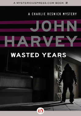John Harvey Wasted Years обложка книги