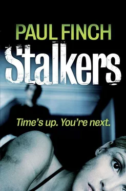 Paul Finch Stalkers обложка книги