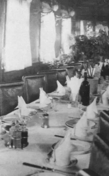 Интерьер вагонаресторана 1920х годов Типичный ассортимент вагонаресторана в - фото 45