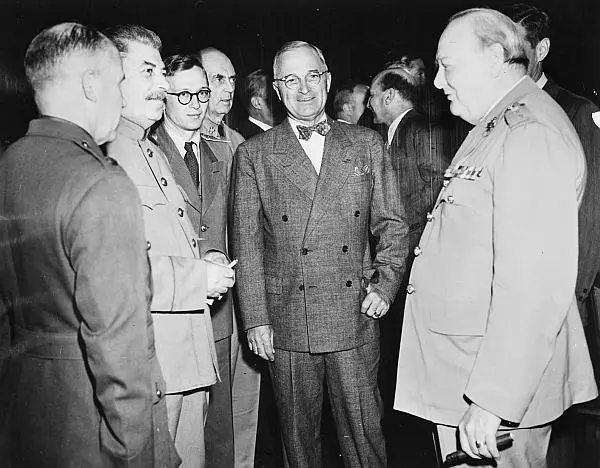 Иосиф Сталин Тегеранская конференция 1943 г Анна Сергеевна Аллилуева Анна - фото 7